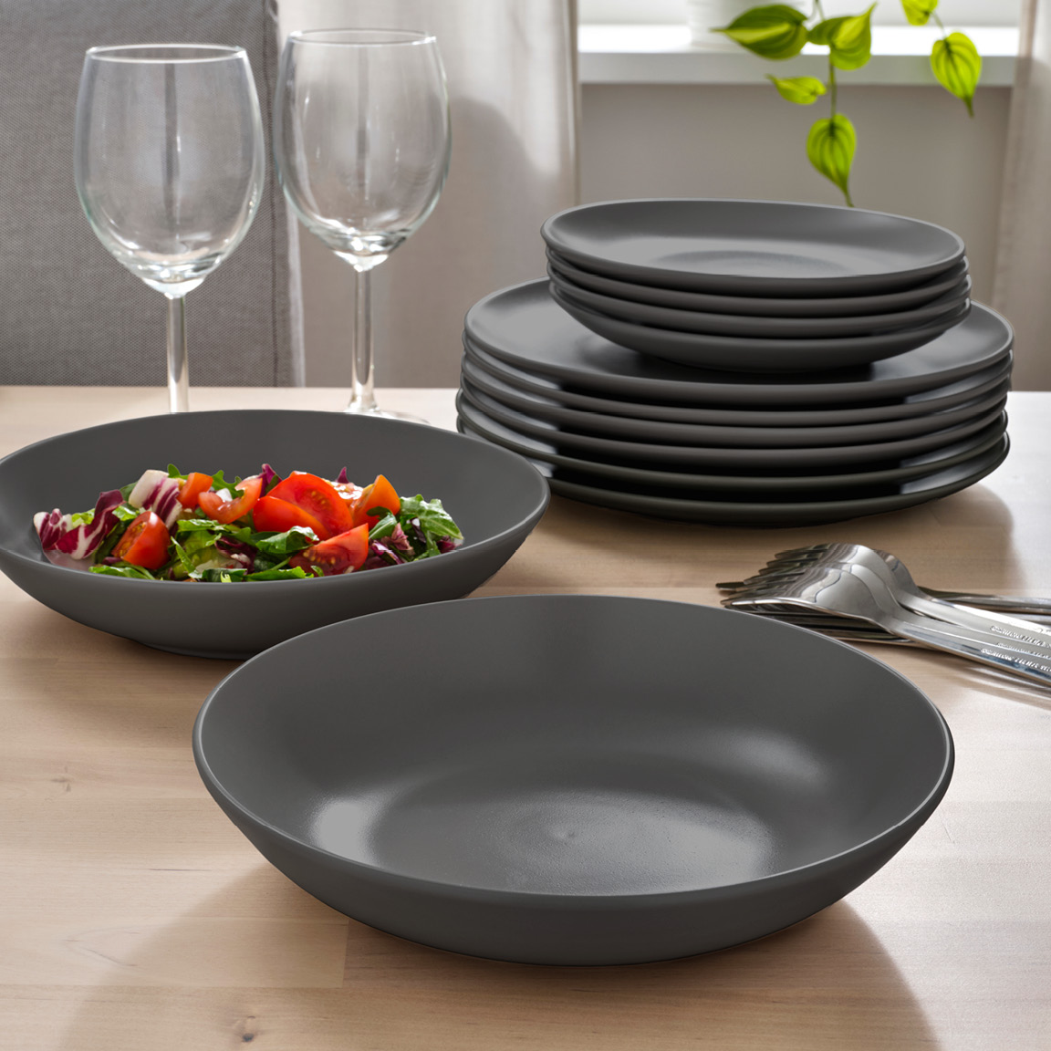 FÄRGKLAR, sada talířů, 18 ks.