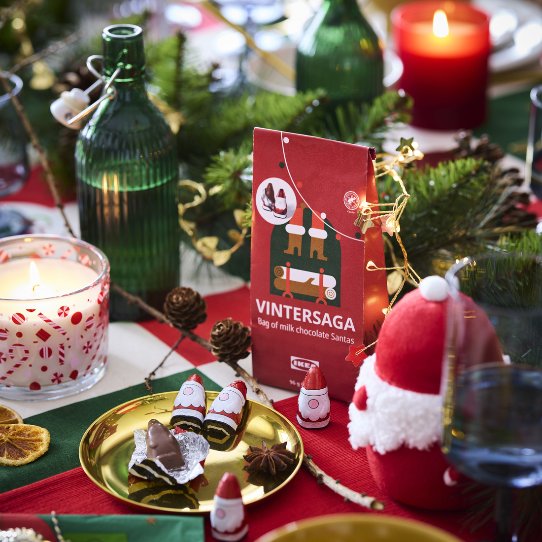 VINTERSAGA, sáček čokoládových Santů.