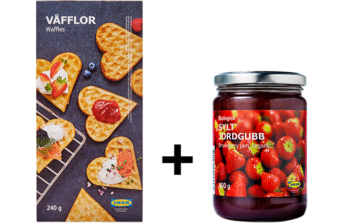 VÅFFLOR, SYLT JORDGUBB, vafle a jahodový džem.
