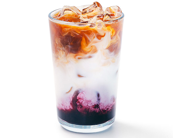 Ledové caffè latte.