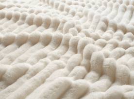 GULLSTRÅLE, přehoz na postel.