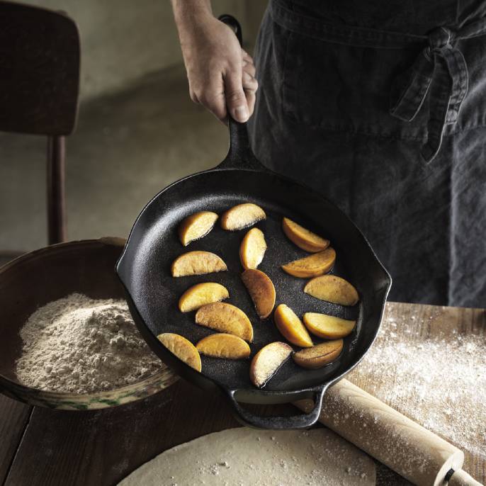 VARDAGEN, litinová pánev.