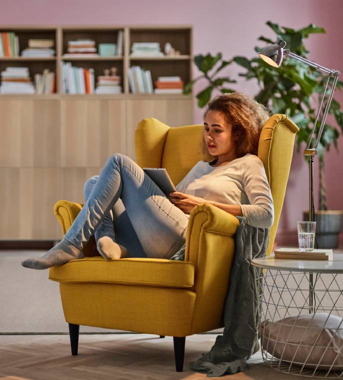 STRANDMON, křeslo ušák.