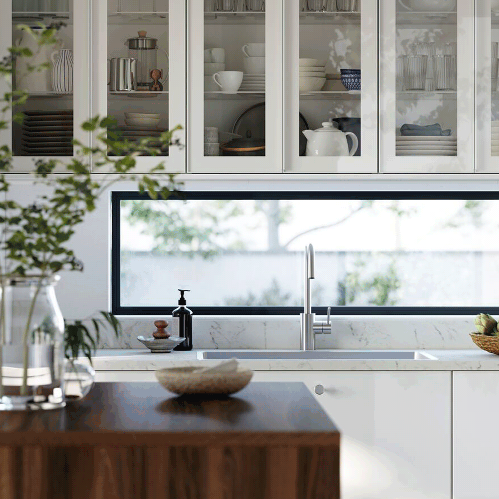 GIF přepínající mezi různými místnostmi zařízenými řešeními IKEA